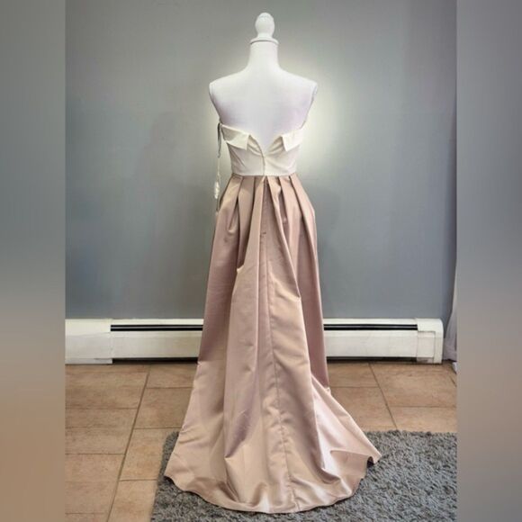 CLEARANCE! Ivory Gather & Gown Long Gown 2 NWT - Picture 2 of 6